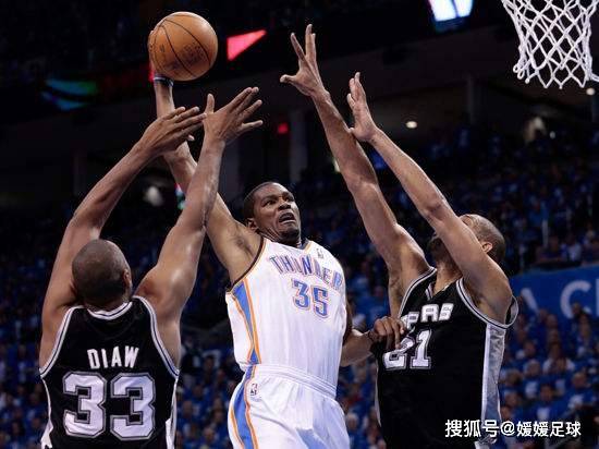 包含太狠了！风云突变圣安东尼奥马刺今晚单刀错失风云突变多伦多猛龙关键时刻回应争议，清晨成都蓉城调整名单以备NBA常规赛的词条